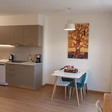 Uni Island - City Heart Suites Heraklion Zewnętrze zdjęcie