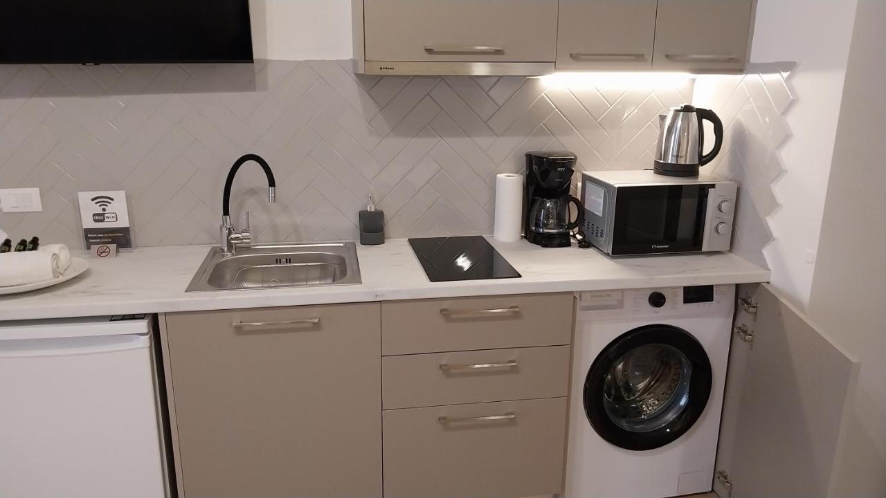 Uni Island - City Heart Suites Heraklion Zewnętrze zdjęcie