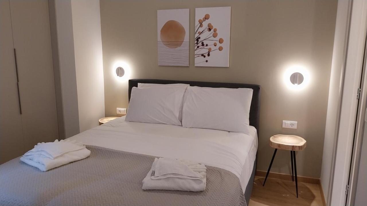 Uni Island - City Heart Suites Heraklion Zewnętrze zdjęcie