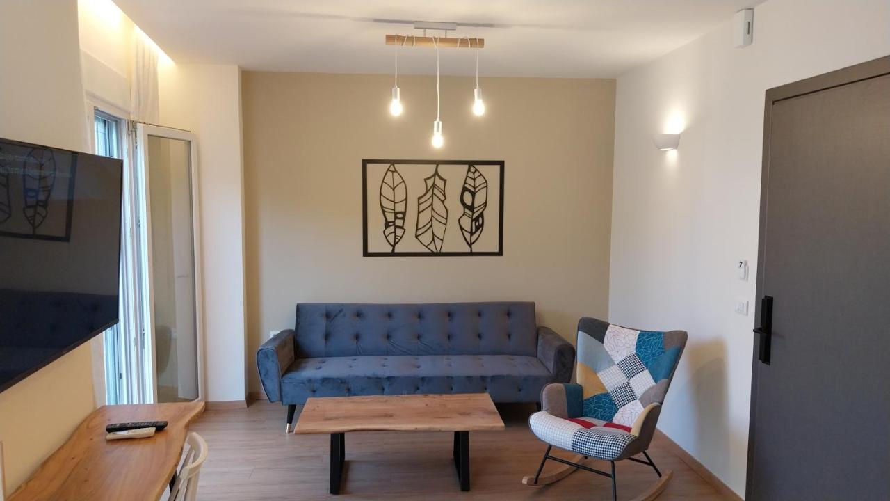 Uni Island - City Heart Suites Heraklion Zewnętrze zdjęcie