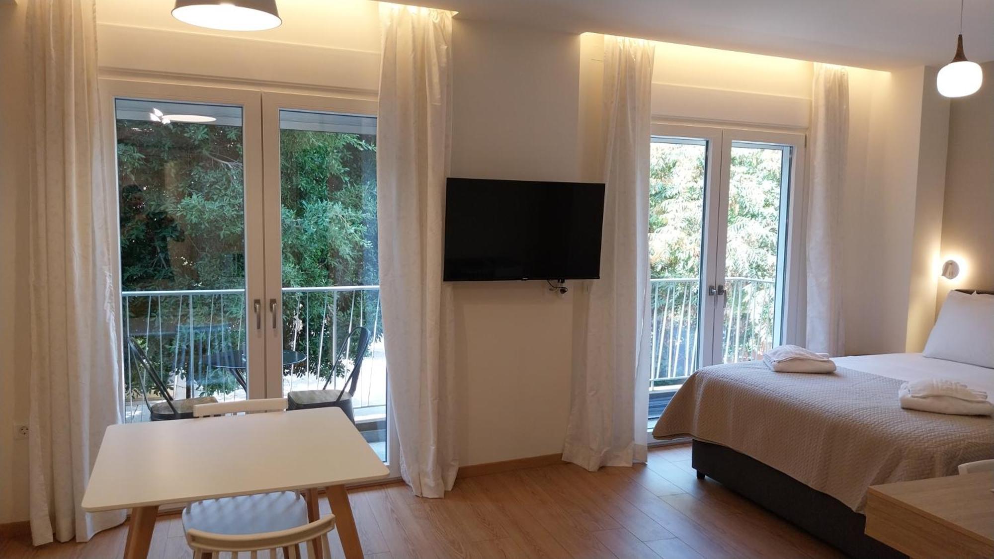Uni Island - City Heart Suites Heraklion Zewnętrze zdjęcie